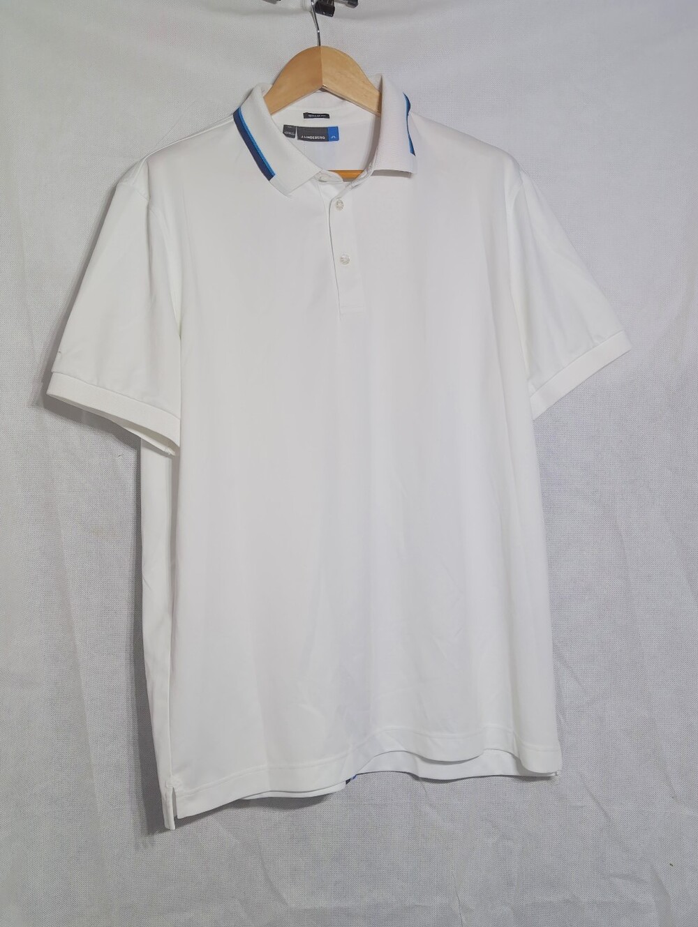 J. Lindeberg Men's XXL White Polo Golf Shirt with Blue Trim Rear Stripe